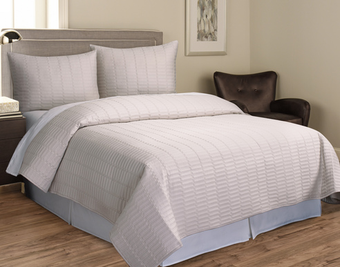 Riverbrook Home Set Piumone King Size 'Hillcrest' 10 Pezzi – Tessuto Jacquard Ivory/Oro, Federe E Cuscini Decorativi Inclusi