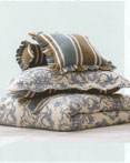 Cream Bluebird by Peking Quilts