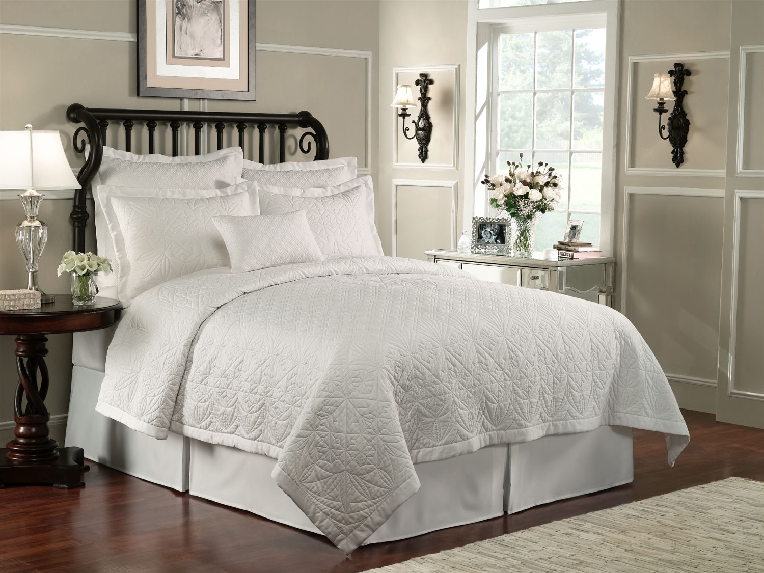 Lismore Quilt White by Waterford Luxury Bedding  