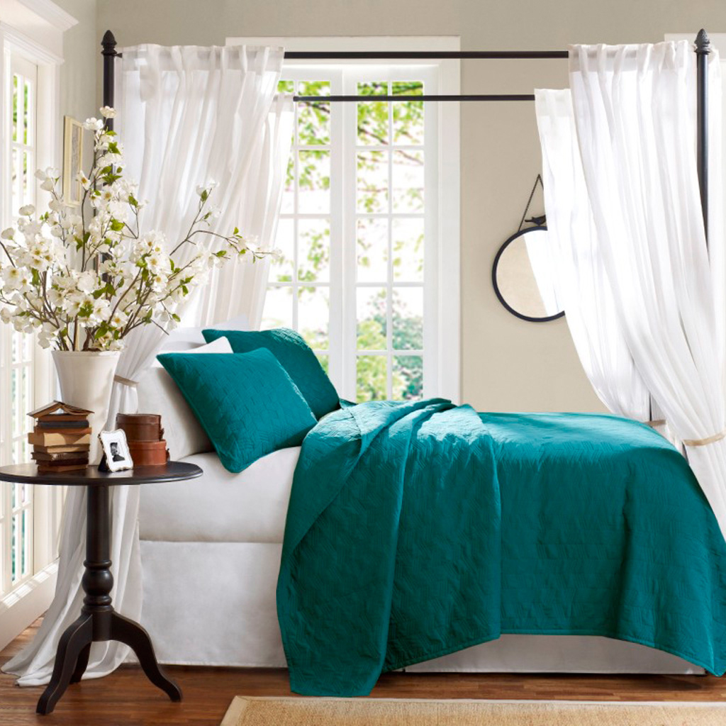 Velvet Touch Peacock by Hampton Hill - BeddingSuperStore.com
