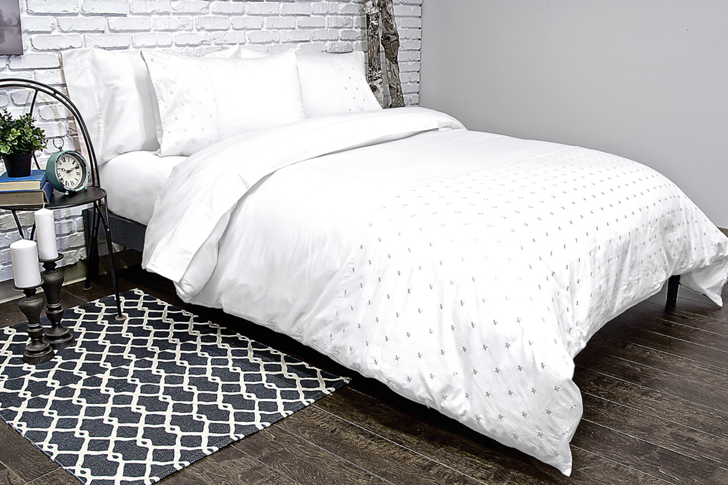 Jubilee IVORY Comforter Set Twin